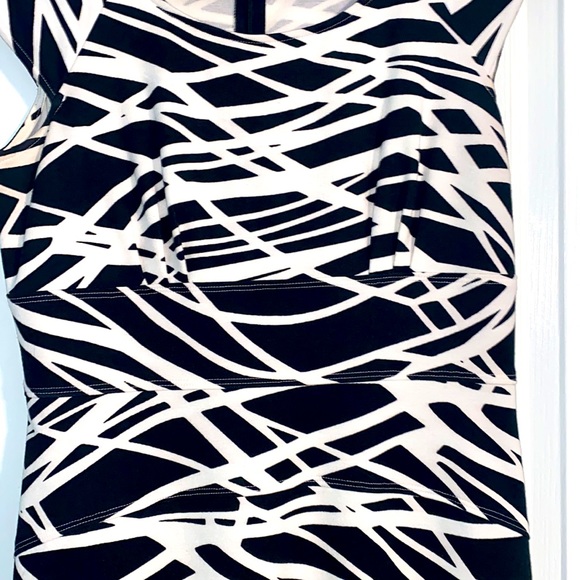 Calvin Klein, size 8, form-fitting dress. - Picture 2 of 4